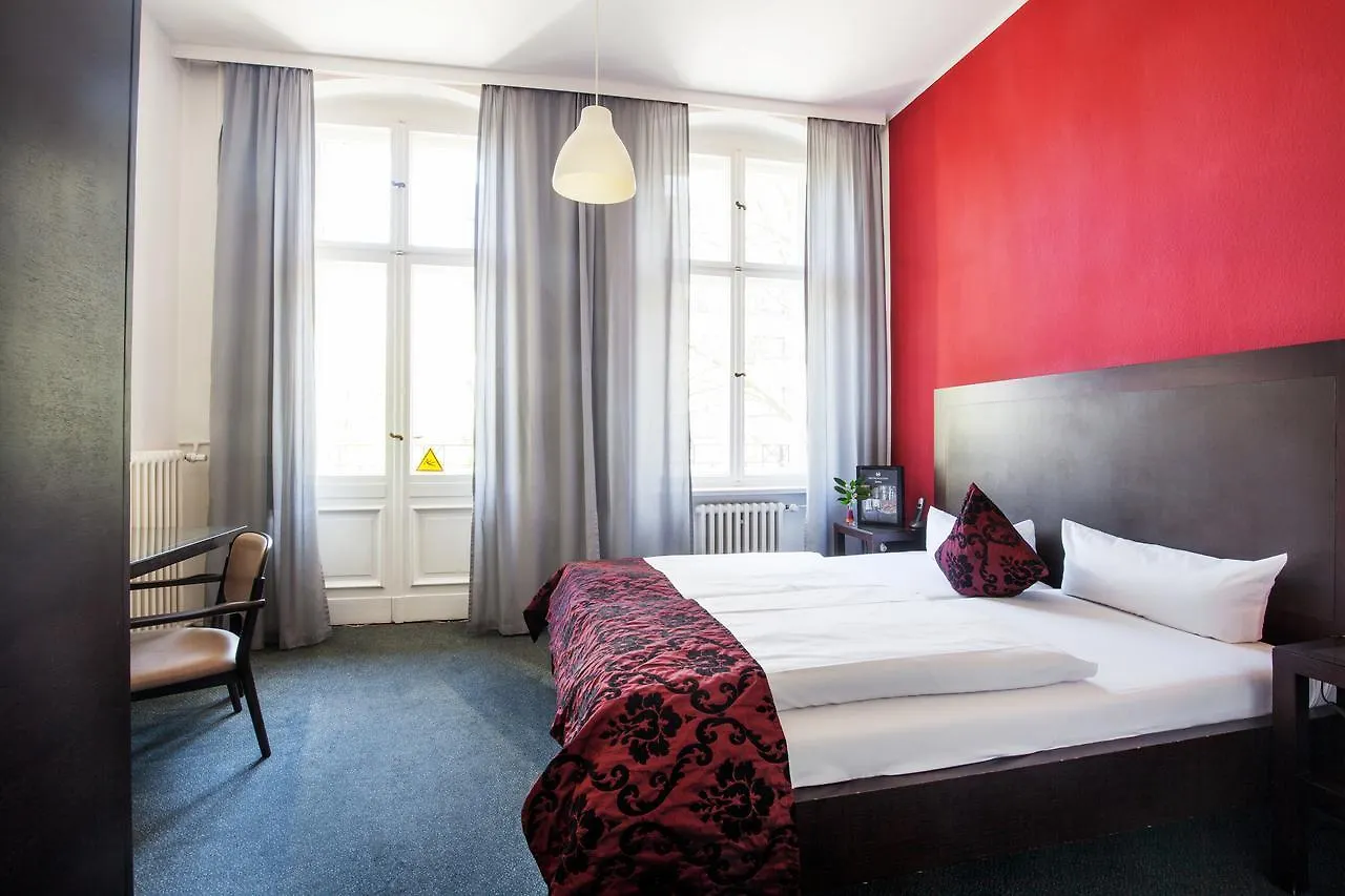 ***  Metropolitan Hotel Berlin Németország